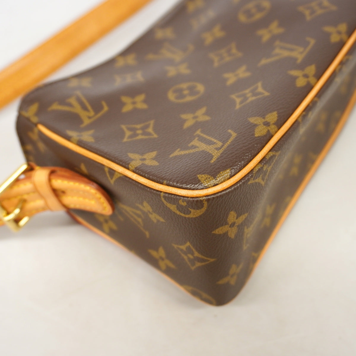 【6ib2967】ルイヴィトン ショルダーバッグ モノグラム ヴィバシテMM M51164 ブラウン【中古】レディース
