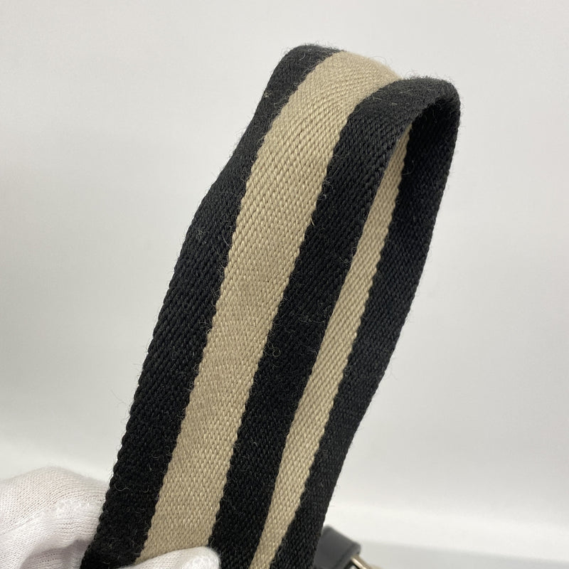 【6ib2986】グッチ ハンドバッグ GGキャンバス/バンブー 001 4095 キャンバス ブラック シルバー金具 2wayバッグ【中古】レディース