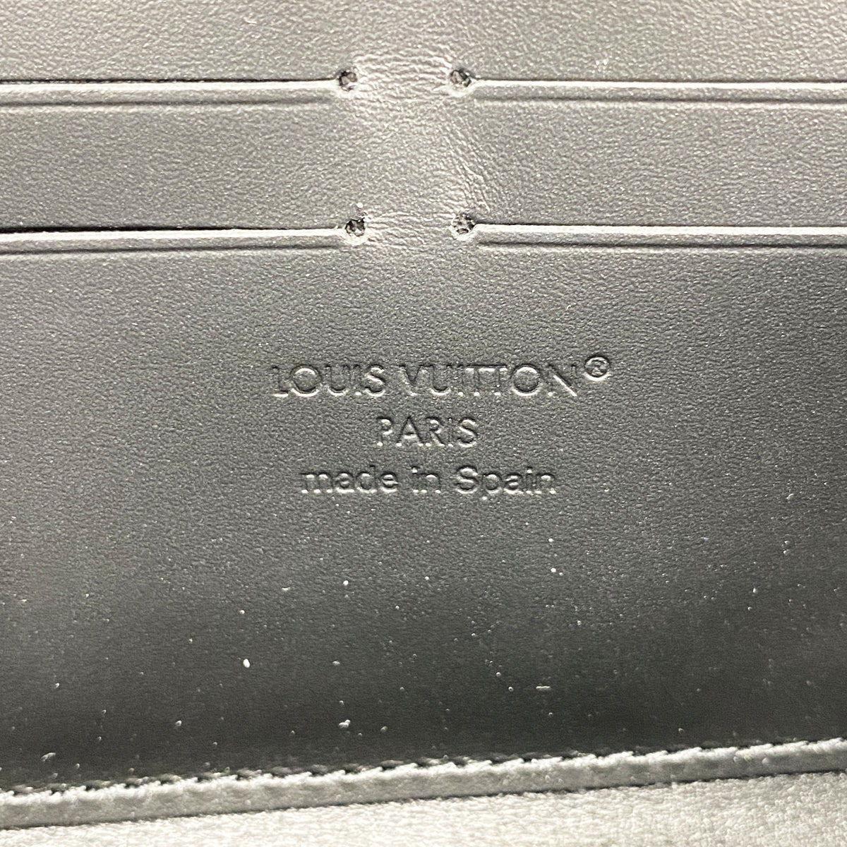 【6ic3025】ルイヴィトン 長財布 モノグラム・ミッドナイト ジッピーウォレットホリゾンタル M28048 ブラック【中古】メンズ