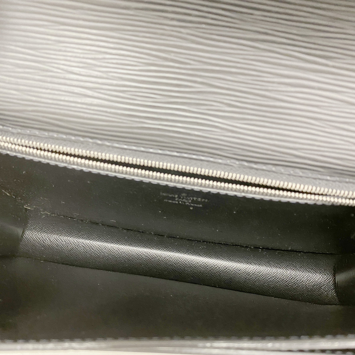 【6ic3035】ルイヴィトン クラッチバッグ エピ ポシェットセリエドラゴンヌ M52762 ノワール【中古】メンズ