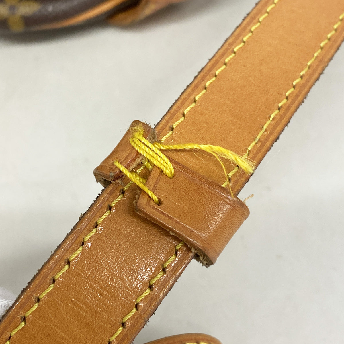 【6ic3041】ルイヴィトン ショルダーバッグ モノグラム ソミュール30 M42256 ブラウン【中古】レディース