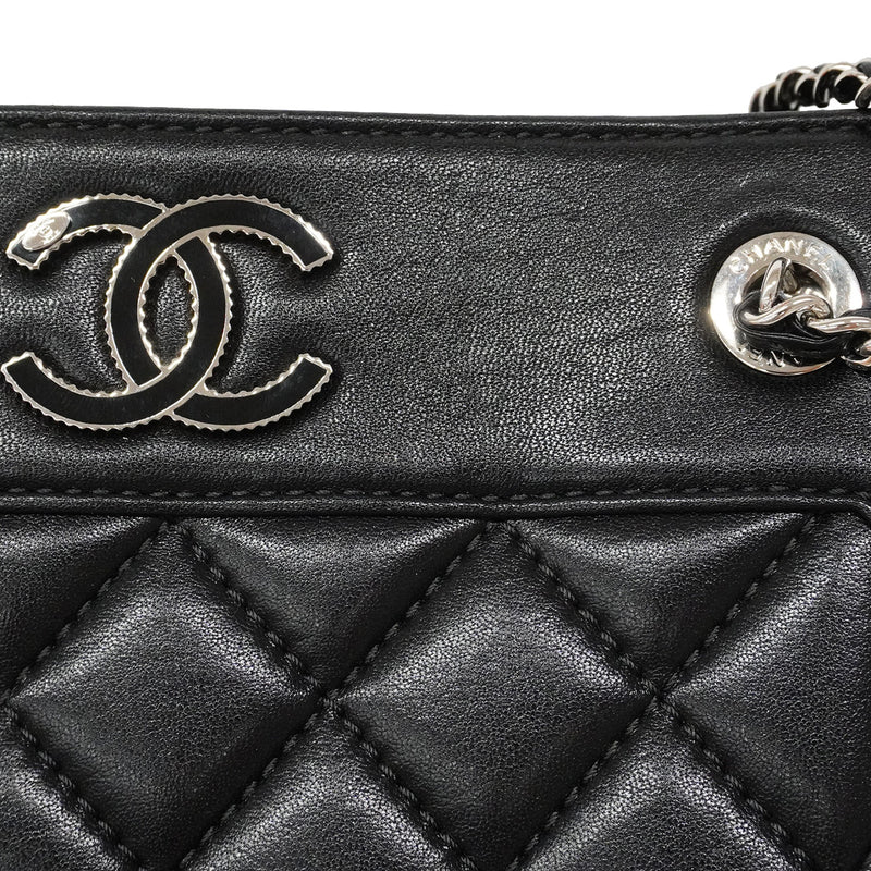 【6ic3091】シャネル ショルダーバッグ マドモアゼル チェーンショルダー ラムスキン ブラック シルバー金具【中古】レディース