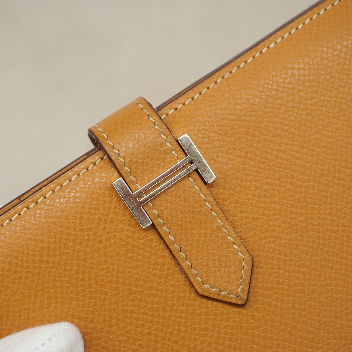 【6ic3100】エルメス 長財布 ベアン ヴォーエプソン ナチュラルサブレ シルバー金具 □J刻印【中古】レディース