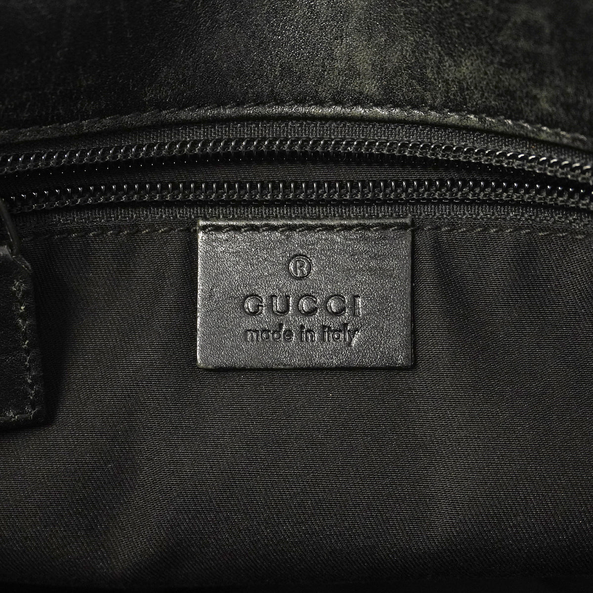 【6ic3104】グッチ ショルダーバッグ グッチシマ 145840 レザー ブラック シルバー金具【中古】メンズ