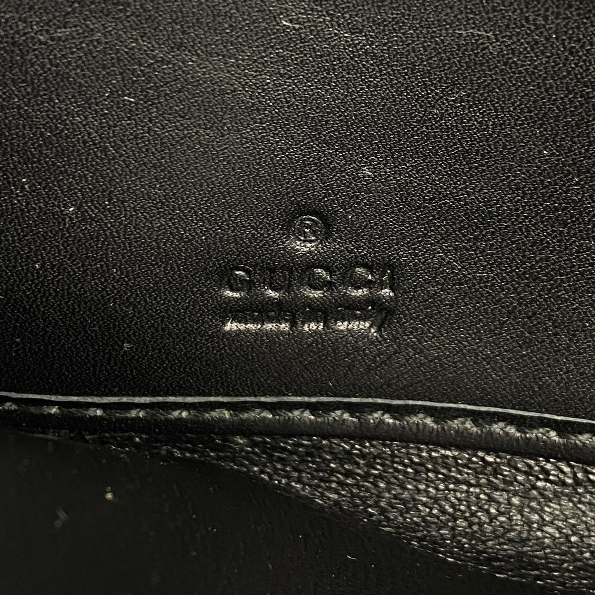 【6ic3130】グッチ 長財布 グッチシマ 233025 レザー ブラック シルバー金具【中古】メンズ