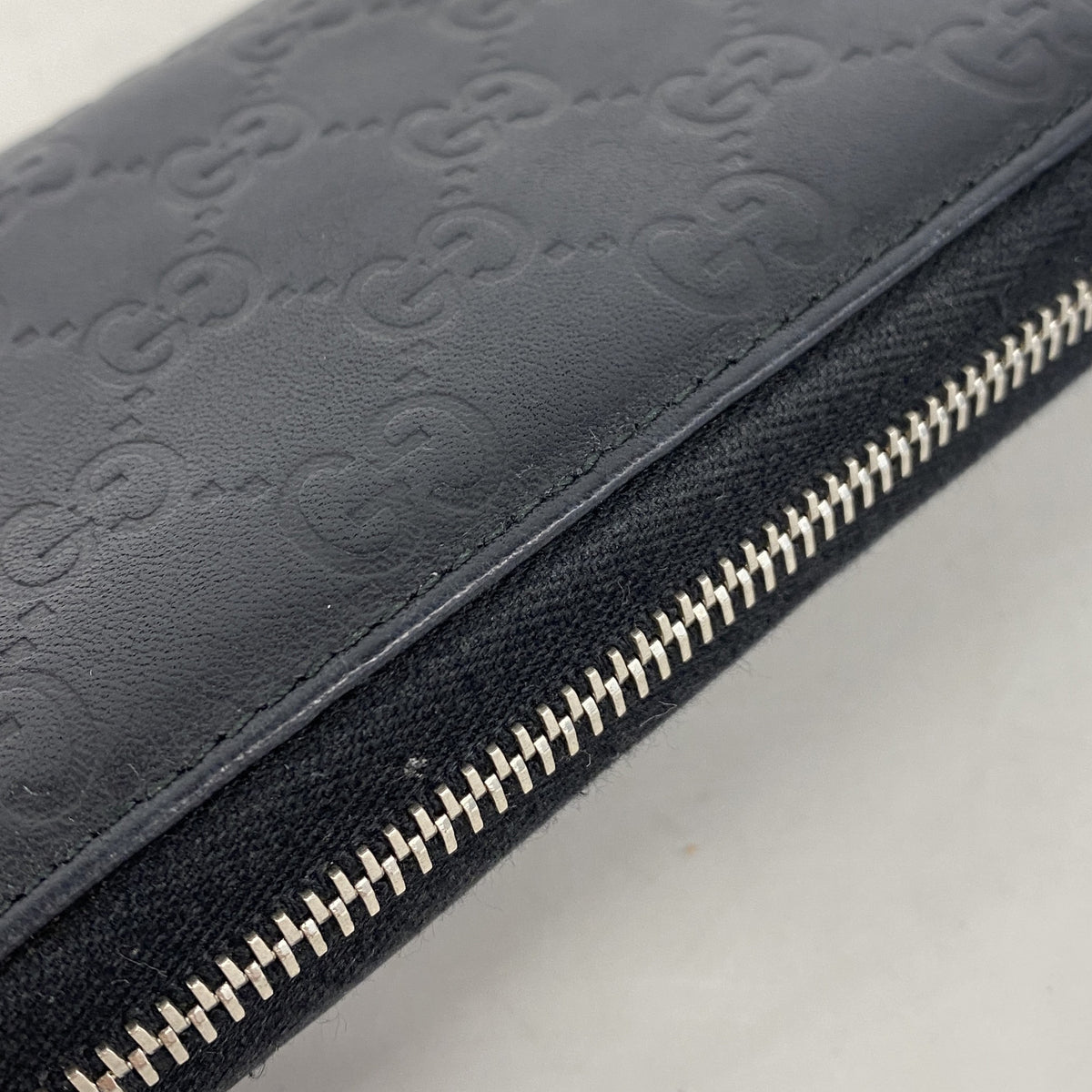 【6ic3130】グッチ 長財布 グッチシマ 233025 レザー ブラック シルバー金具【中古】メンズ