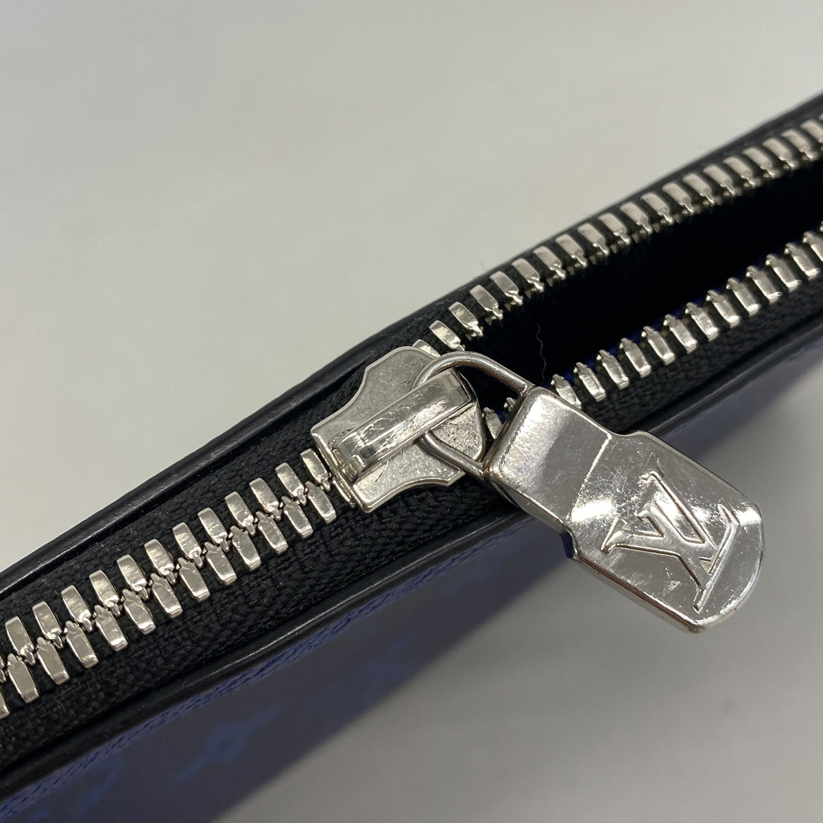 【6ic3158】ルイヴィトン 長財布 タイガラマ ポシェットディスカバリーPM M30278 コバルト【中古】メンズ
