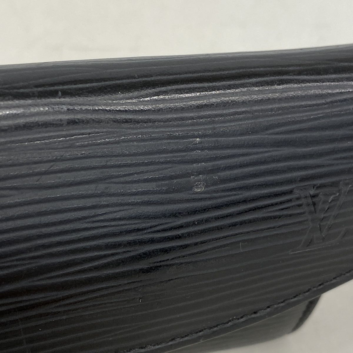 【6ic3172】ルイヴィトン コインケース エピ ポルトモネサーンプル M63412 ノワール【中古】メンズ レディース ユニセックス