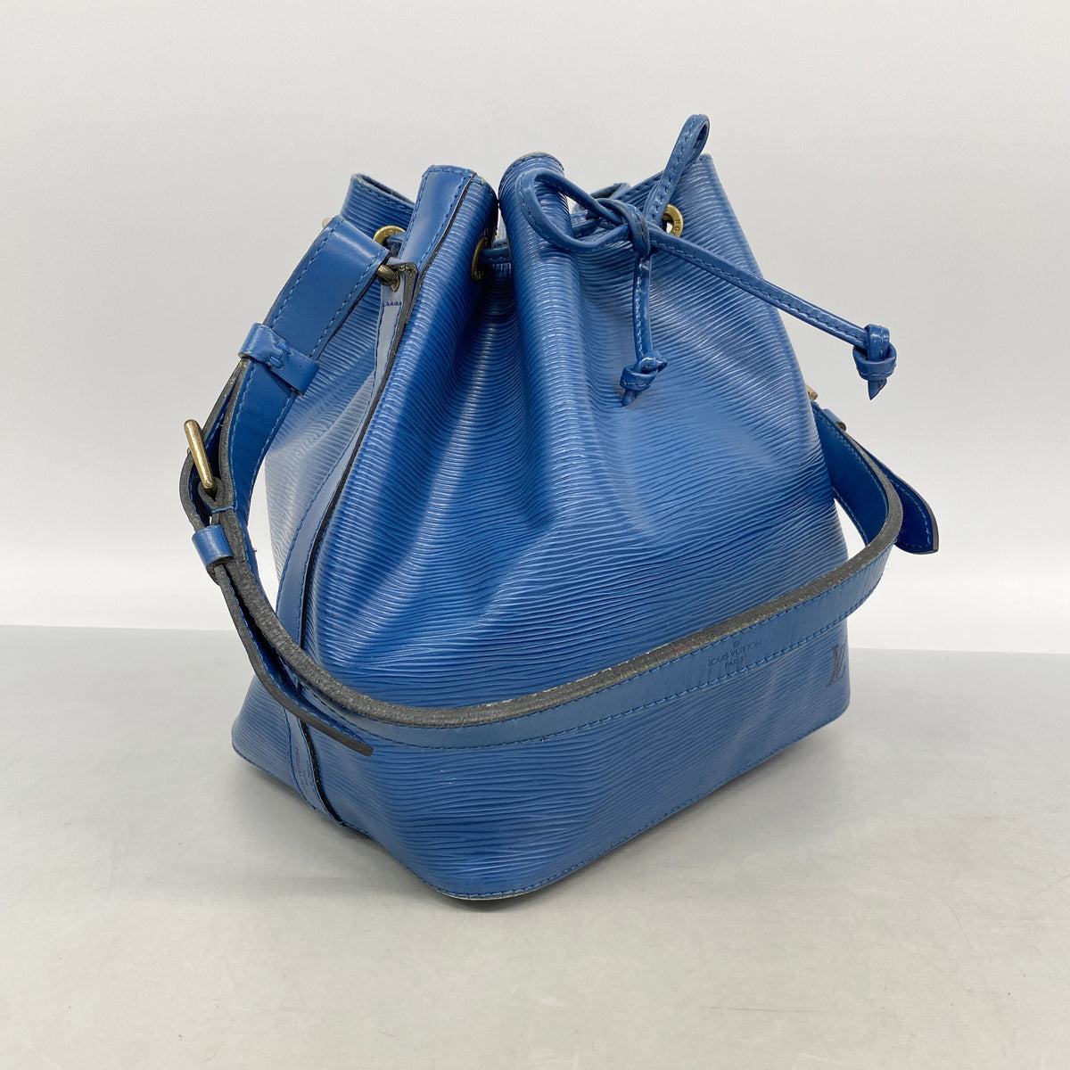 【6ic3190】ルイヴィトン ショルダーバッグ エピ プチノエ M44105 トレドブルー【中古】レディース