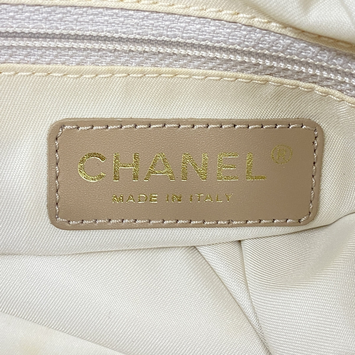 【6ic3193】シャネル トートバッグ ニュートラベル ナイロン ベージュ シャンパンゴールド金具【中古】レディース