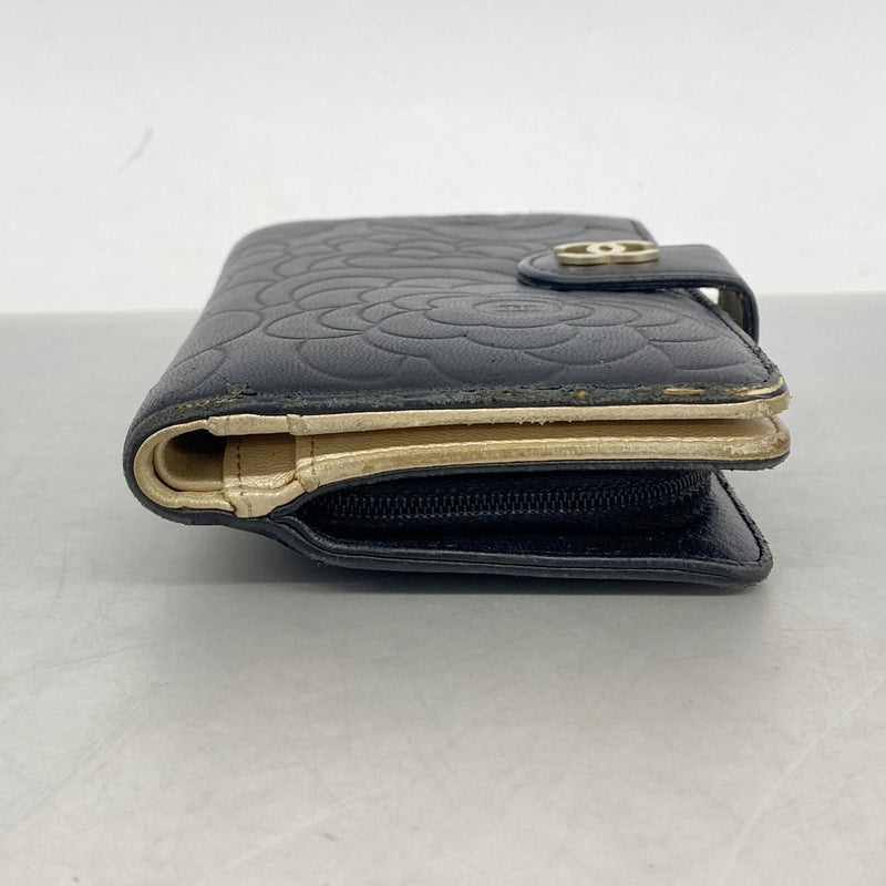 【6ic3243】シャネル 財布 カメリア ラムスキン ブラック ゴールド金具【中古】レディース
