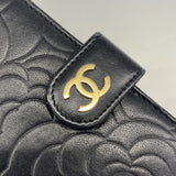【6ic3243】シャネル 財布 カメリア ラムスキン ブラック ゴールド金具【中古】レディース