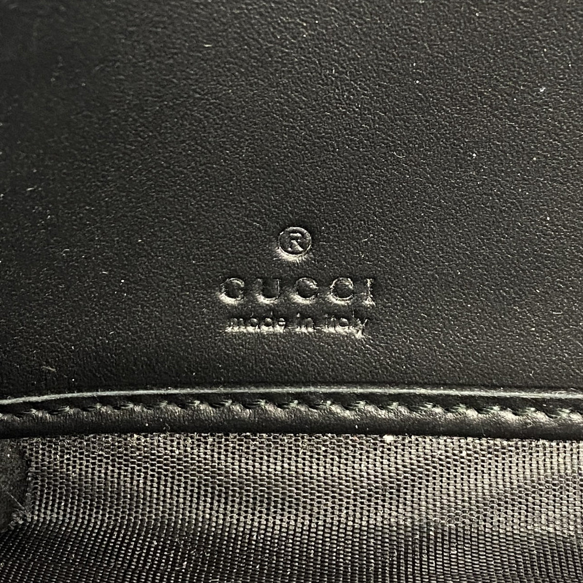 【6ic3244】グッチ 長財布 グッチシマ 409342 レザー ブラック ゴールド金具【中古】レディース