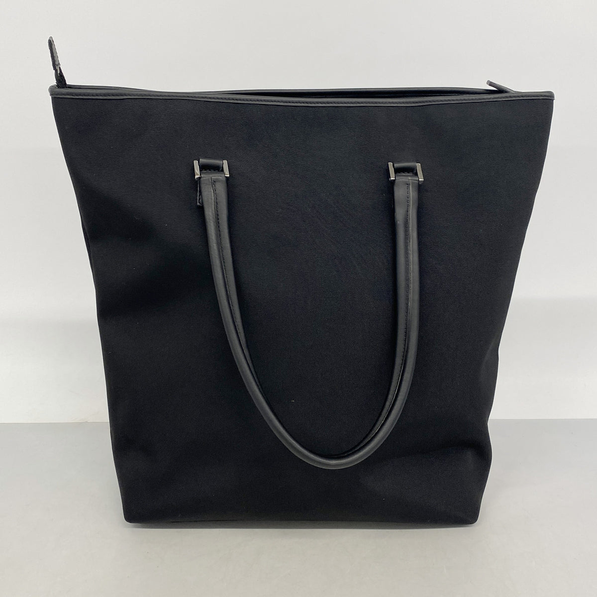 【6ic3246】グッチ トートバッグ 108832 キャンバス ブラック シルバー金具【中古】レディース