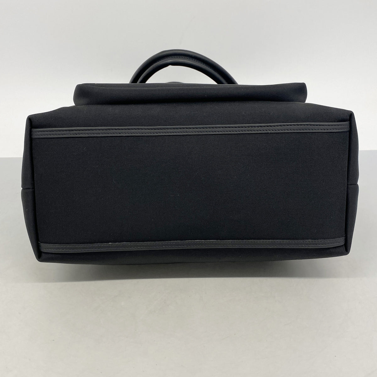 【6ic3246】グッチ トートバッグ 108832 キャンバス ブラック シルバー金具【中古】レディース