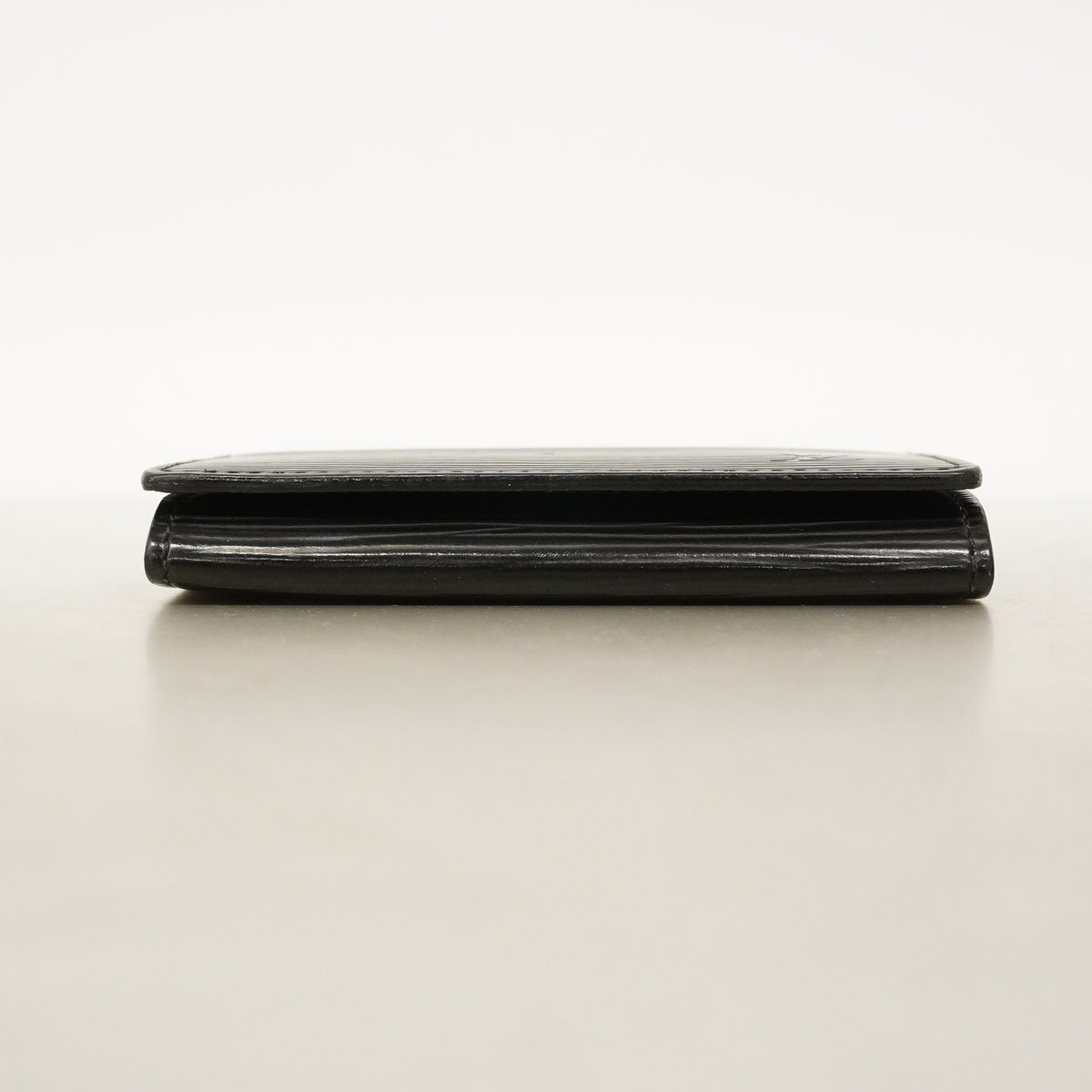 【6ic3264】ルイヴィトン カードケース エピ アンヴェロップカルトドゥヴィジット M56582 ノワール【中古】メンズ レディース ユニセックス