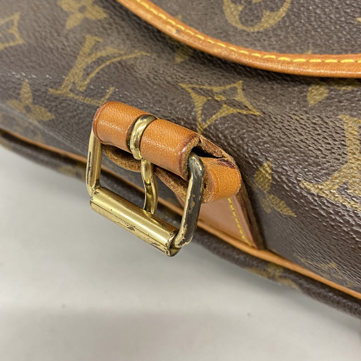 【6ic3306】ルイヴィトン ショルダーバッグ モノグラム ソミュール35 M42254 ブラウン【中古】レディース