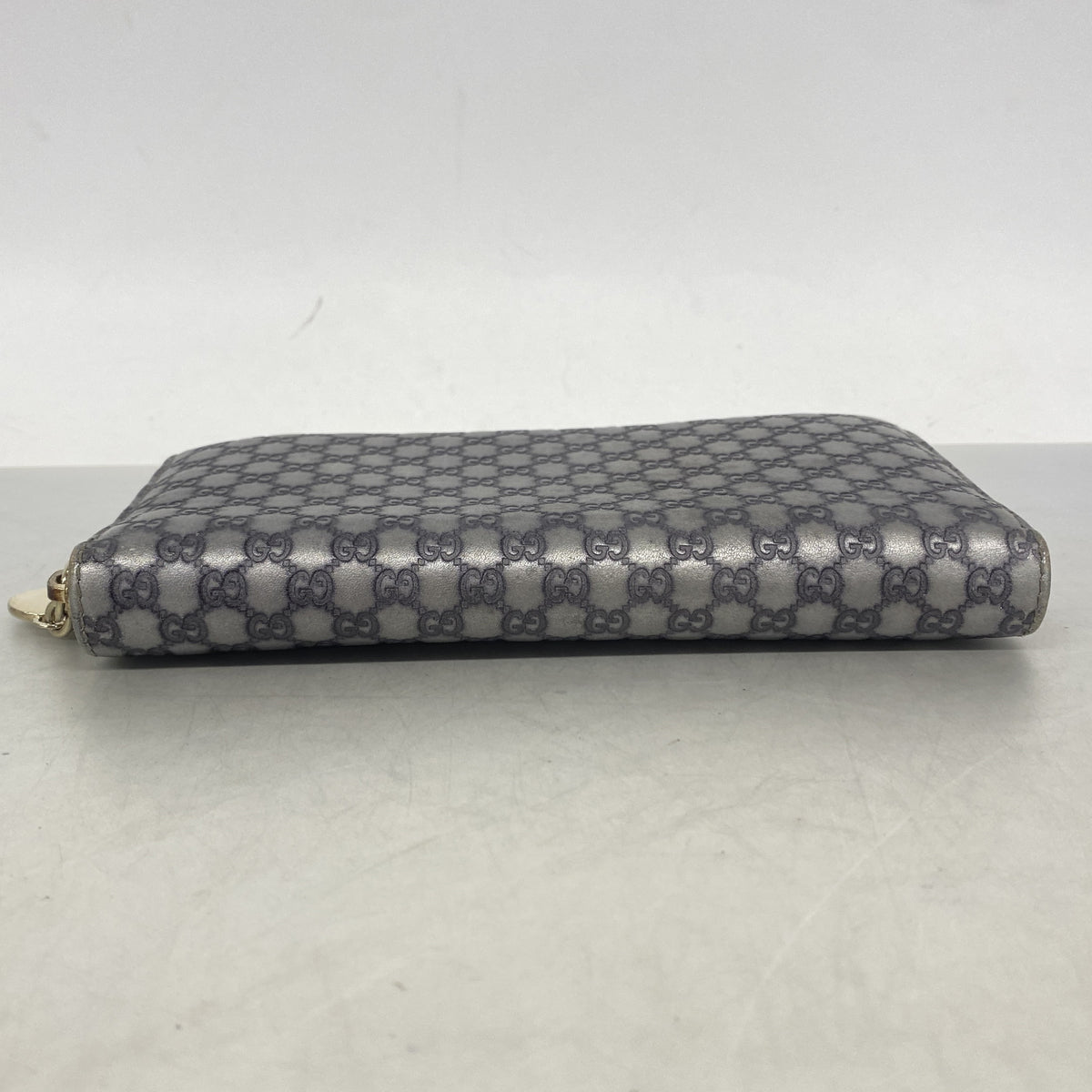 【6ic3326】グッチ 長財布 マイクログッチシマ 278566 レザー シルバー シャンパンゴールド金具【中古】レディース