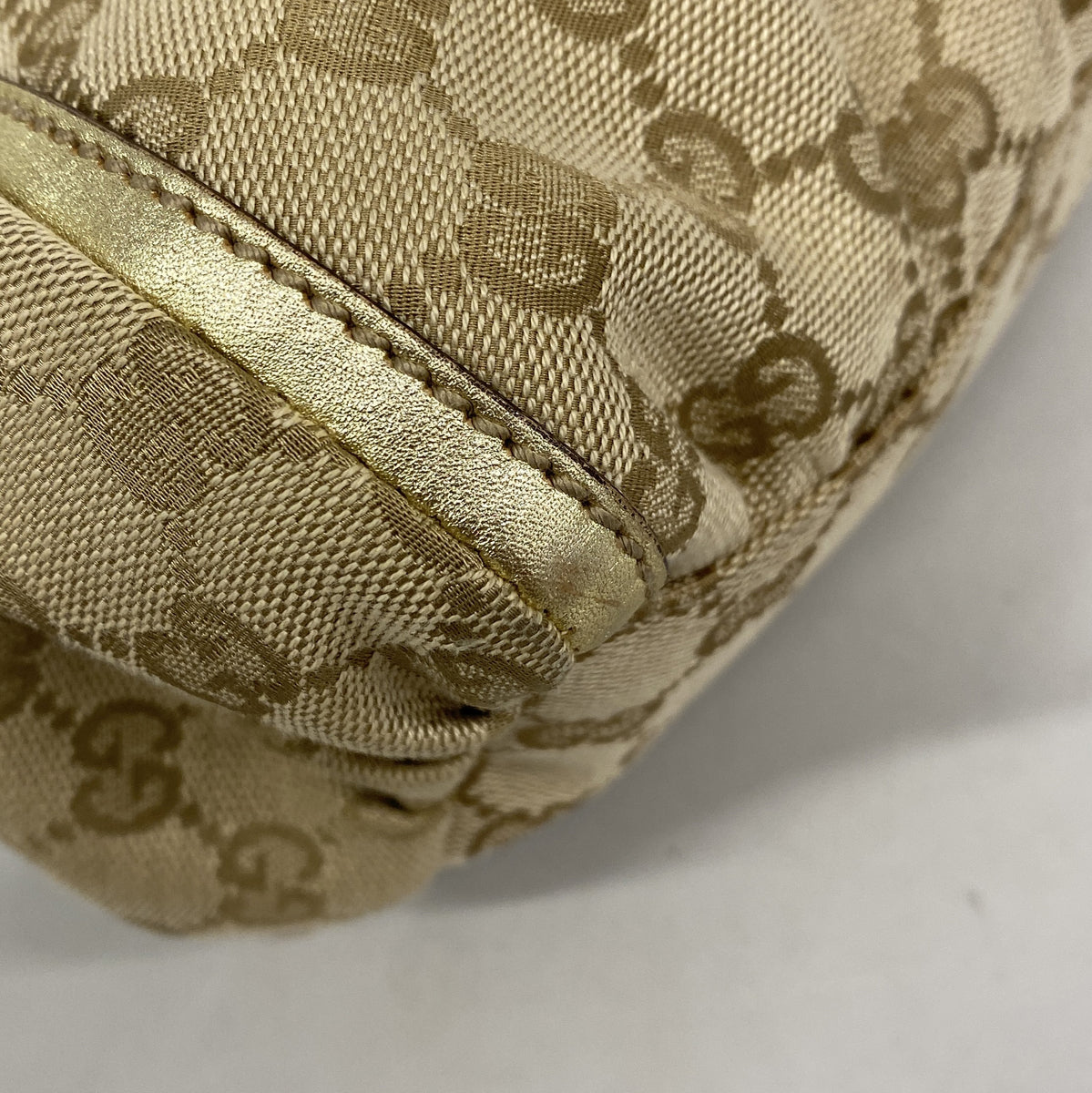 【6ic3328】グッチ ハンドバッグ GGキャンバス 190525 キャンバス ゴールド ベージュ シャンパンゴールド金具【中古】レディース