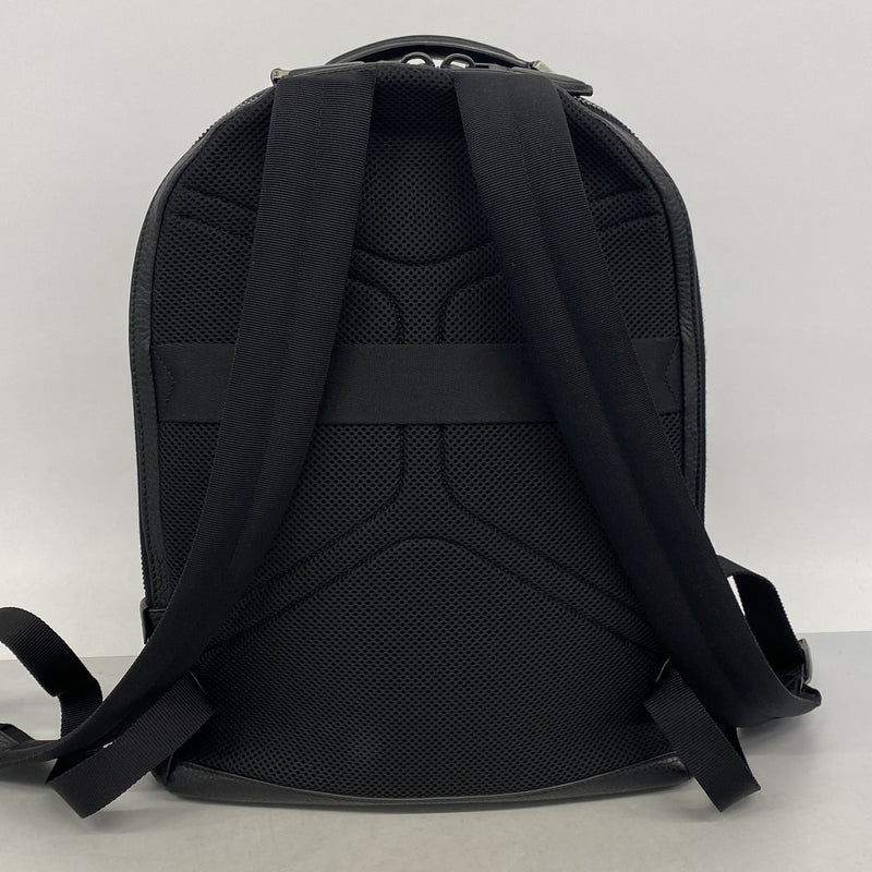 【6ic3345】サルヴァトーレフェラガモ リュック・デイパック レザー ブラック シルバー金具【中古】メンズ レディース ユニセックス