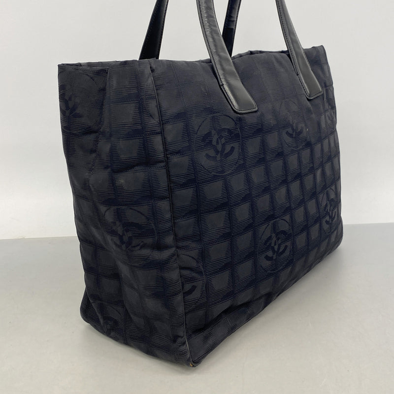 【6ic3348】シャネル トートバッグ ニュートラベル ナイロン ブラック ゴールド金具【中古】レディース