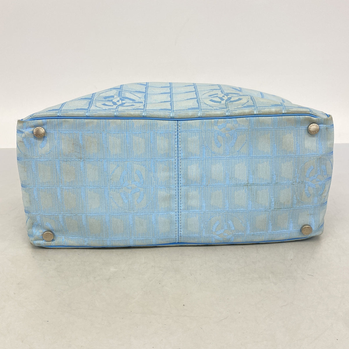 【6ic3368】シャネル トートバッグ ニュートラベル ナイロン ライトブルー シルバー金具【中古】レディース