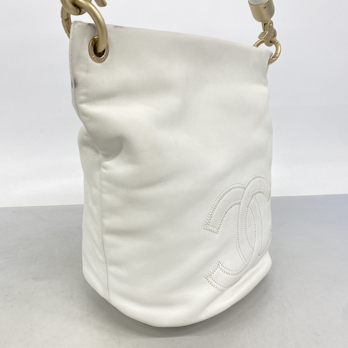 【6ic3369】シャネル ハンドバッグ レザー ホワイト シャンパンゴールド金具【中古】レディース