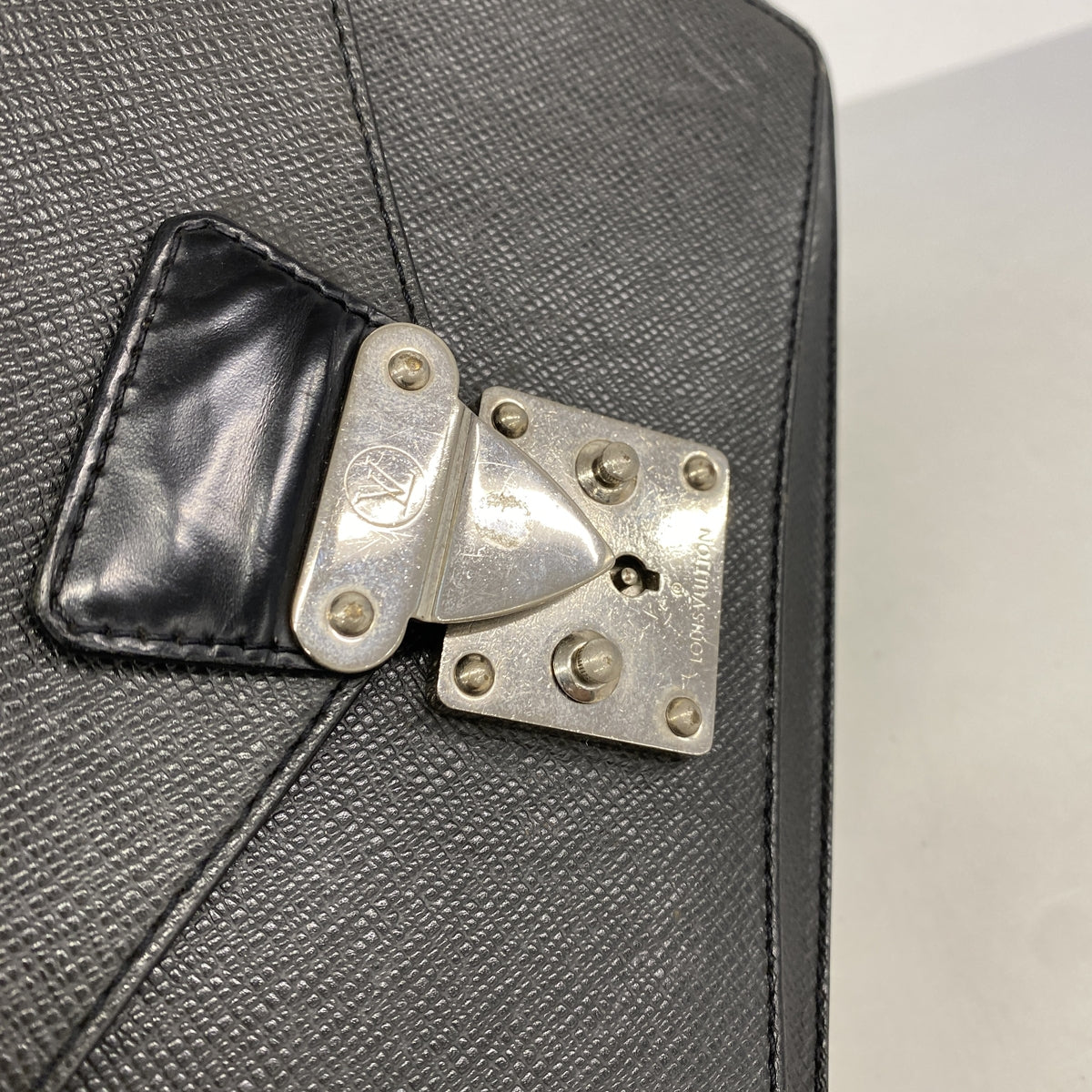【6ic3402】ルイヴィトン ハンドバッグ タイガ モンソー28 M32002 アルドワーズ【中古】メンズ
