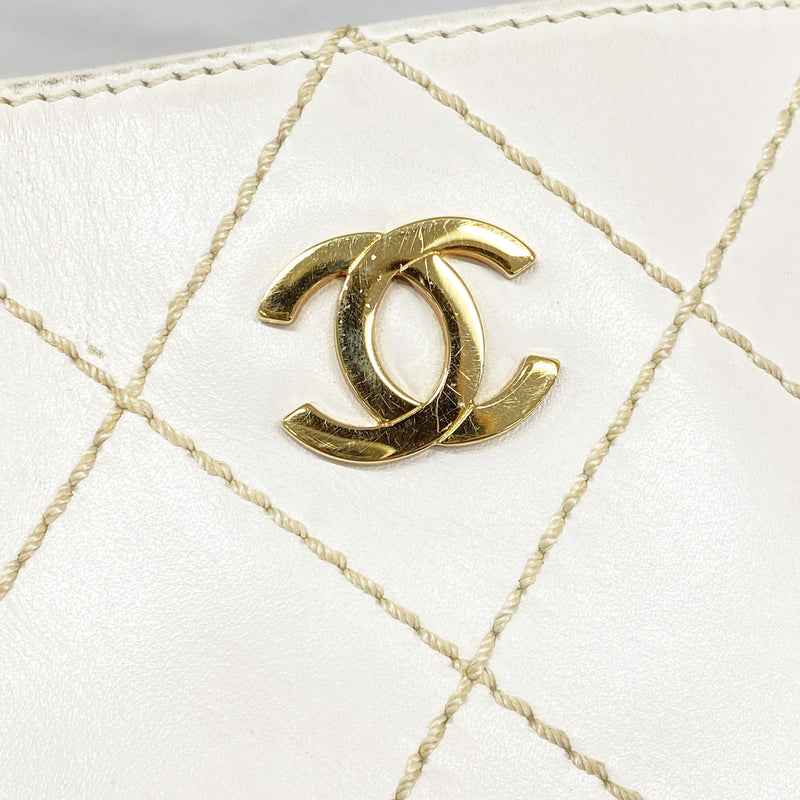 【6ic3546】シャネル トートバッグ ワイルドステッチ レザー ホワイト ゴールド金具【中古】レディース