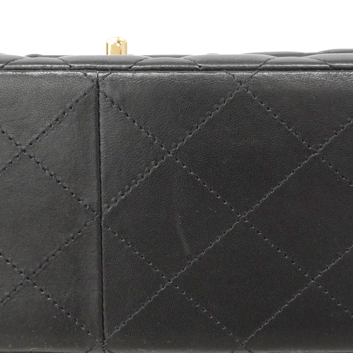 【6ic3563】シャネル ショルダーバッグ デカマトラッセ Wフラップ Wチェーン ラムスキン ブラック ゴールド金具【中古】レディース