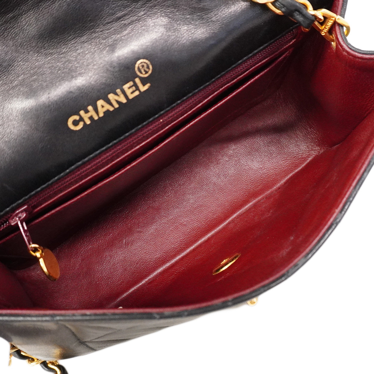 【6ic3577】シャネル ショルダーバッグ マトラッセ チェーンショルダー ラムスキン ブラック ゴールド金具【中古】レディース