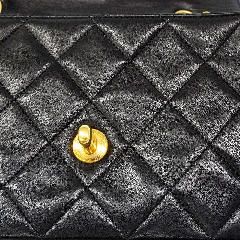 【6ic3577】シャネル ショルダーバッグ マトラッセ チェーンショルダー ラムスキン ブラック ゴールド金具【中古】レディース