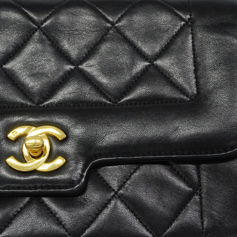 【6ic3577】シャネル ショルダーバッグ マトラッセ チェーンショルダー ラムスキン ブラック ゴールド金具【中古】レディース