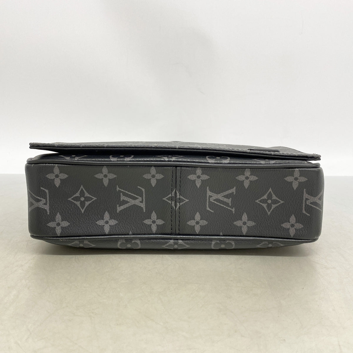 【6ic3611】ルイヴィトン ショルダーバッグ モノグラム・エクリプス ディストリクトPM NV3 M46255 ブラック【中古】メンズ