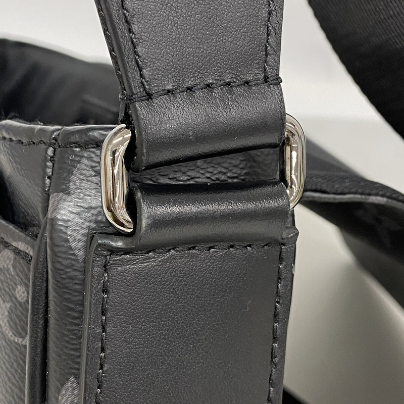 【6ic3611】ルイヴィトン ショルダーバッグ モノグラム・エクリプス ディストリクトPM NV3 M46255 ブラック【中古】メンズ