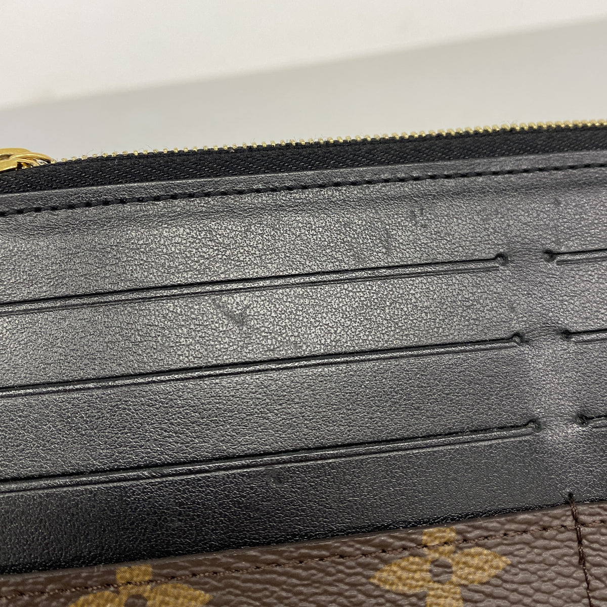 【6ic3698】ルイヴィトン 長財布 モノグラム スリムパース M80348 ブラウン ブラック【中古】メンズ レディース ユニセックス