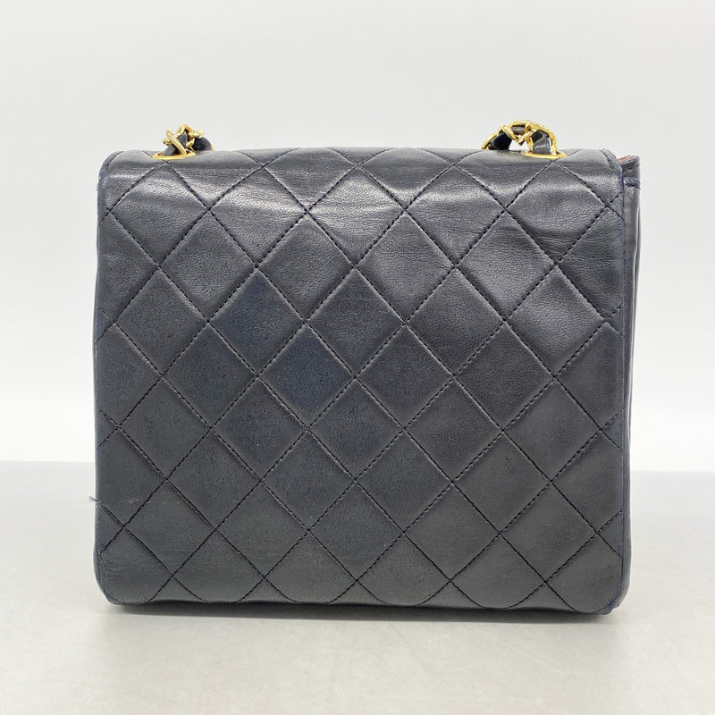 【6ic3821】シャネル ショルダーバッグ ミニマトラッセ チェーンショルダー ラムスキン ブラック ゴールド金具【中古】レディース