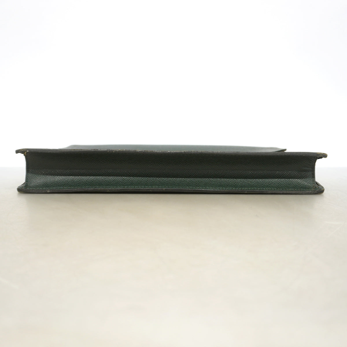 【6ic3927】ルイヴィトン ブリーフケース タイガ セルヴィエットクラド M30074 エピセア【中古】メンズ