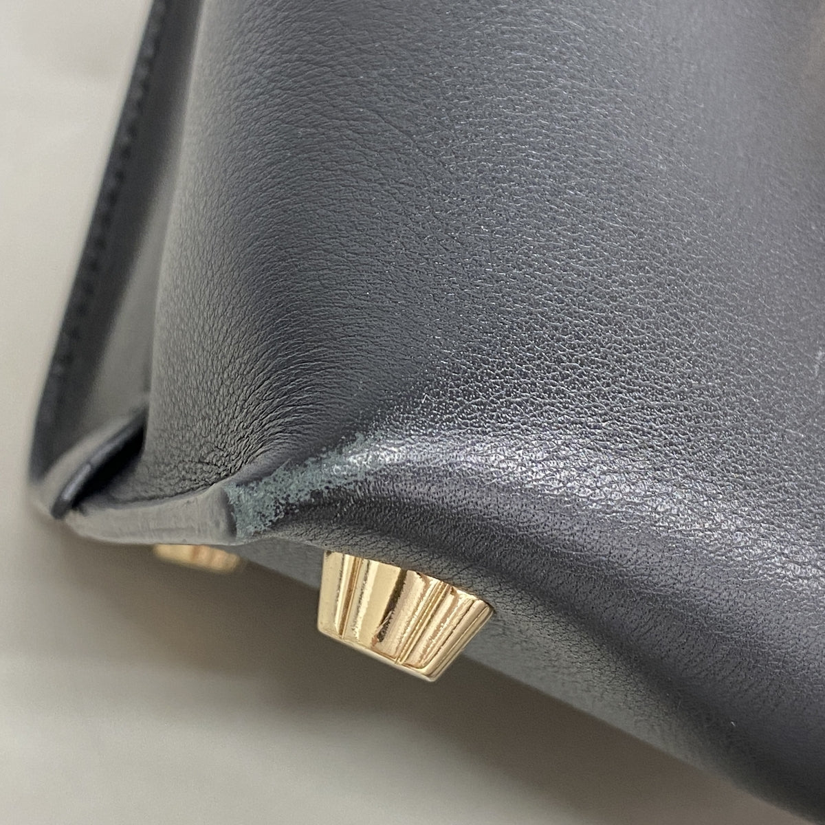 【6ic3935】サルヴァトーレフェラガモ ハンドバッグ ジェットセット レザー ブラック レッド シャンパンゴールド金具 2wayバッグ【中古】レディース