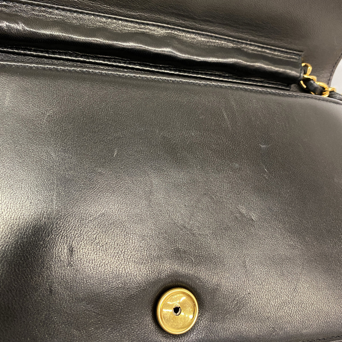 【6ic3937】シャネル ショルダーバッグ マトラッセ チェーンショルダー ラムスキン ブラック ゴールド金具【中古】レディース