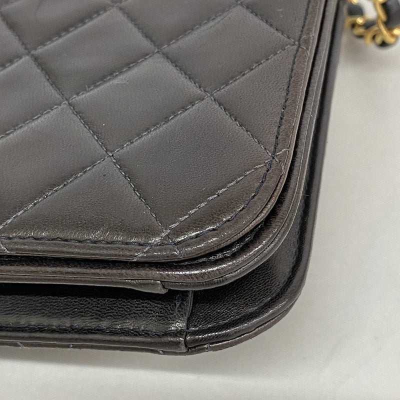 【6ic3937】シャネル ショルダーバッグ マトラッセ チェーンショルダー ラムスキン ブラック ゴールド金具【中古】レディース