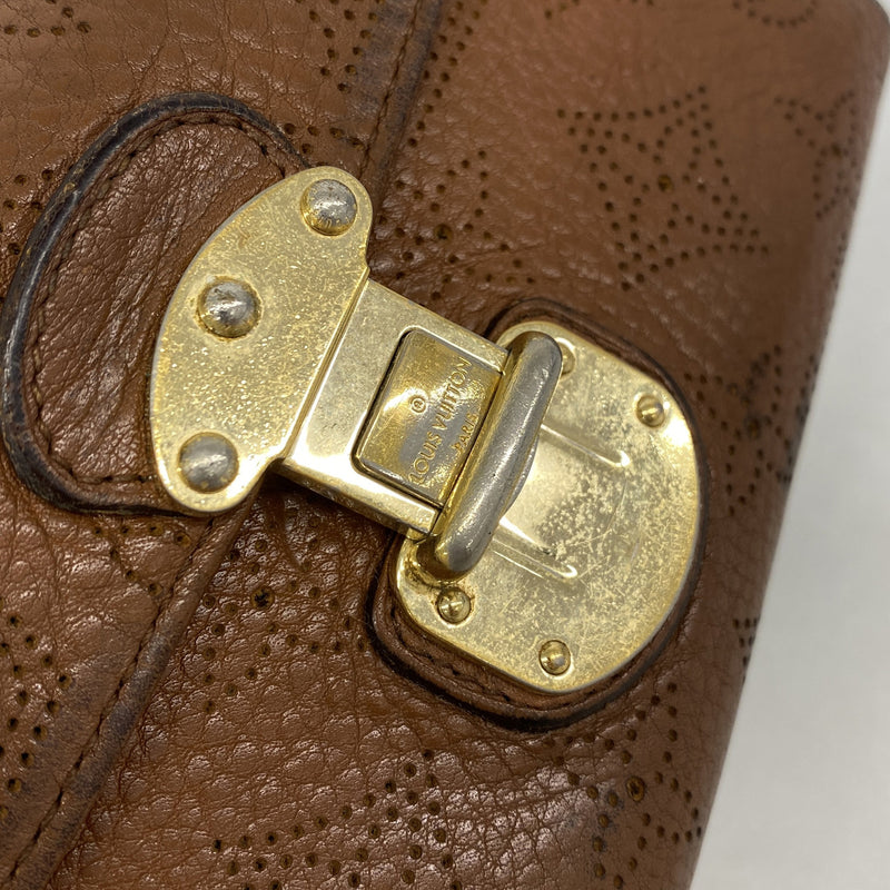 【6ic3978】ルイヴィトン 三つ折り長財布 マヒナ ポルトフォイユアメリア M95996 コニャック【中古】メンズ レディース ユニセックス