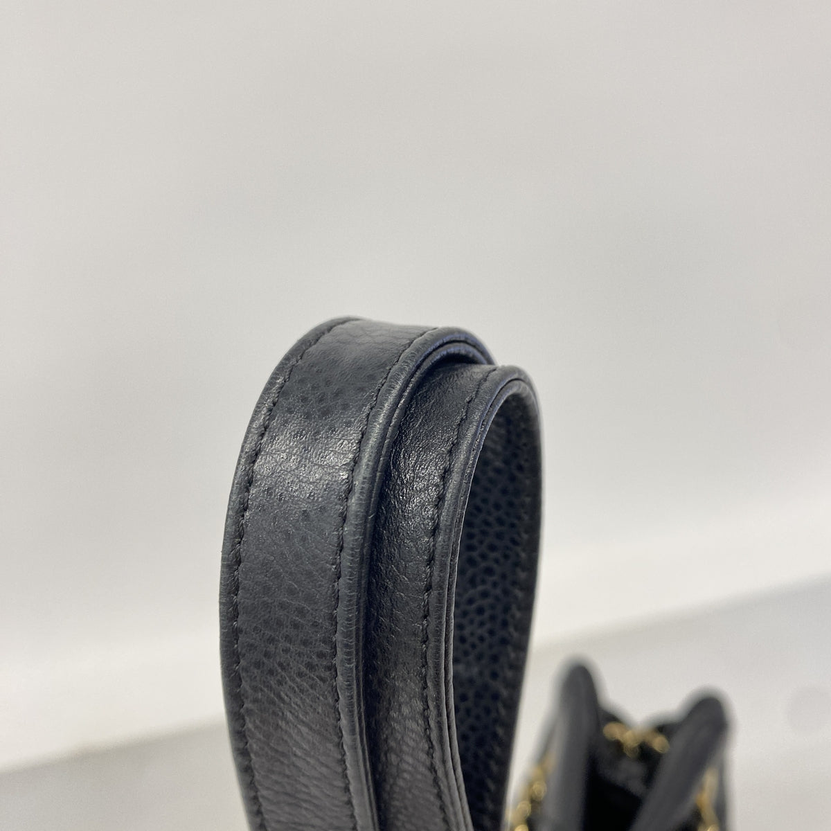 【6ic3989】シャネル チェーントート マトラッセ キャビアスキン ブラック ゴールド金具【中古】レディース