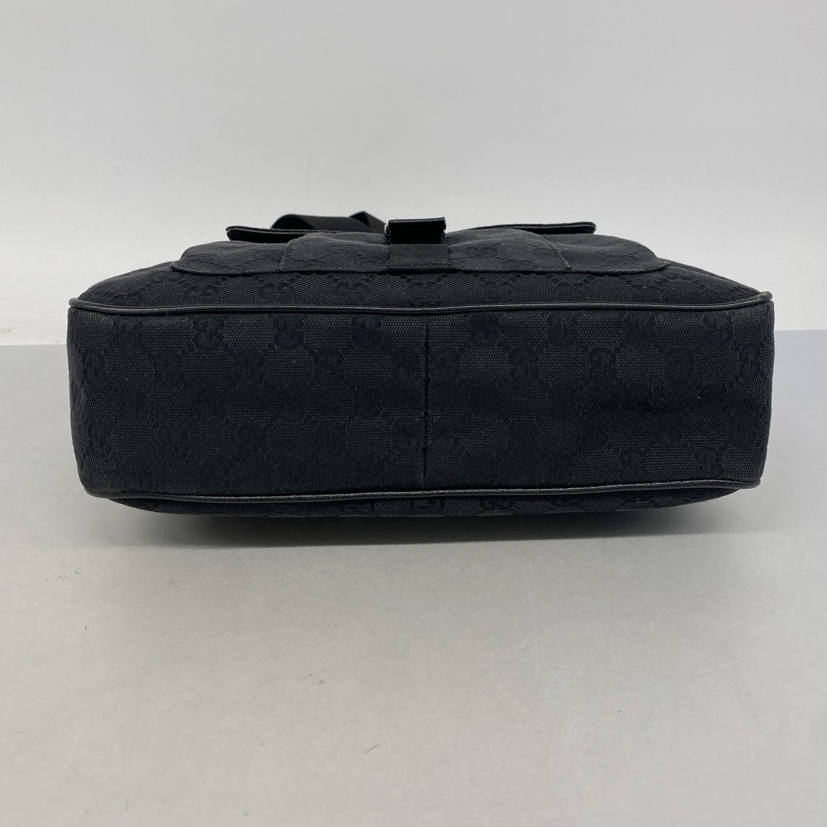 【6ic4043】グッチ ショルダーバッグ GGキャンバス 131211 キャンバス ブラック シルバー金具【中古】レディース