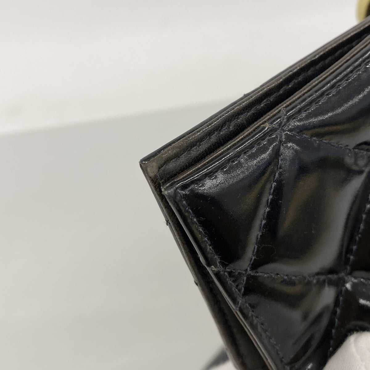 【6ic4060】シャネル チェーントート マトラッセ パテントレザー ブラック ゴールド金具【中古】レディース