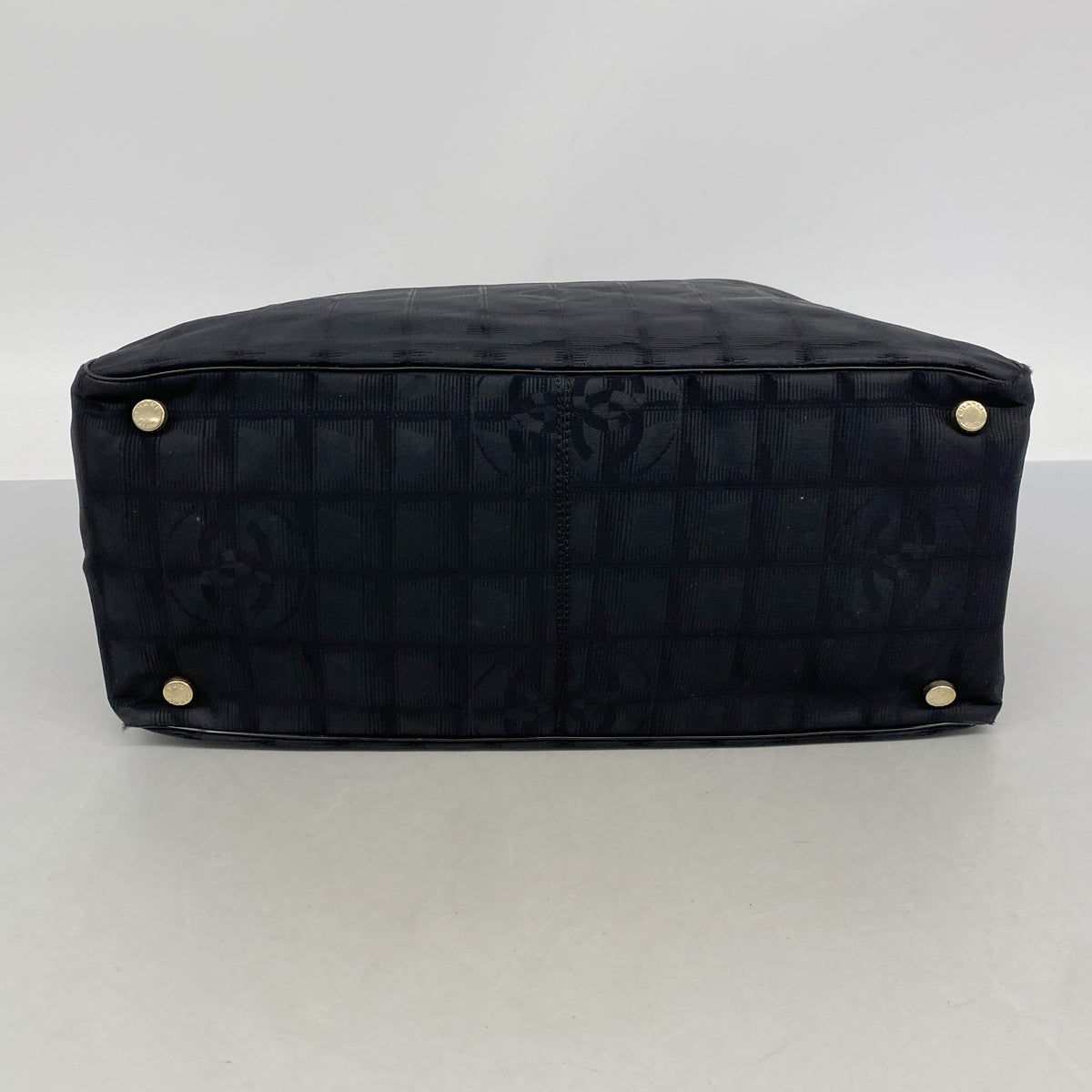 【6ic4141】シャネル トートバッグ ニュートラベル ナイロン ブラック ゴールド金具【中古】レディース