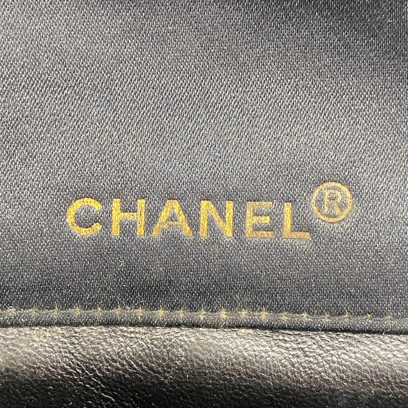 【6ic4325】シャネル ショルダーバッグ マトラッセ チェーンショルダー サテン ブラック ゴールド金具【中古】レディース