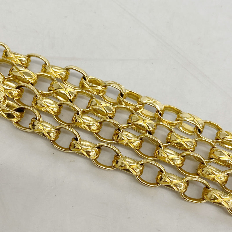 【6ic4325】シャネル ショルダーバッグ マトラッセ チェーンショルダー サテン ブラック ゴールド金具【中古】レディース