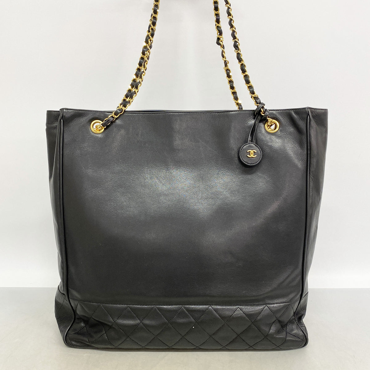 【6ic4386】シャネル ショルダーバッグ マトラッセ チェーンショルダー ラムスキン ブラック ゴールド金具【中古】レディース