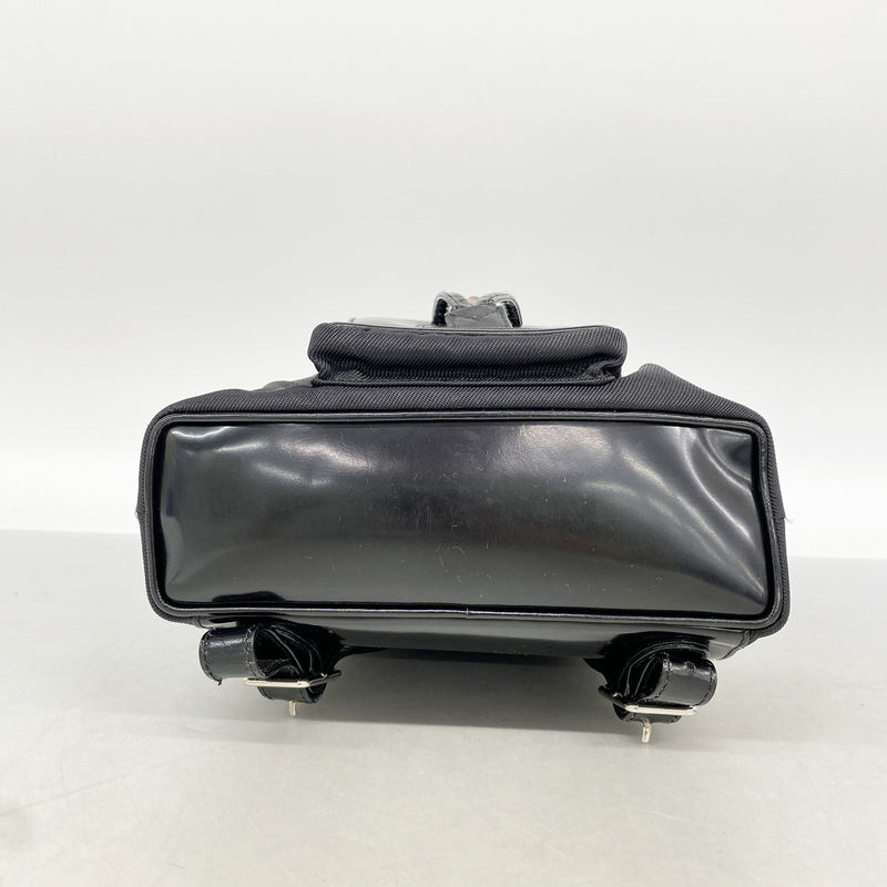 【6ic4415】グッチ リュック・デイパック バンブー 003 1705 0030 ナイロン エナメル ブラック シルバー金具【中古】レディース